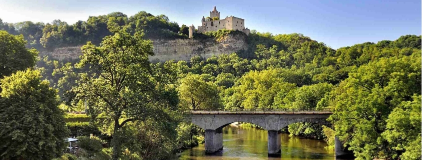 blick-zur-rudelsburg-und-auf-saale